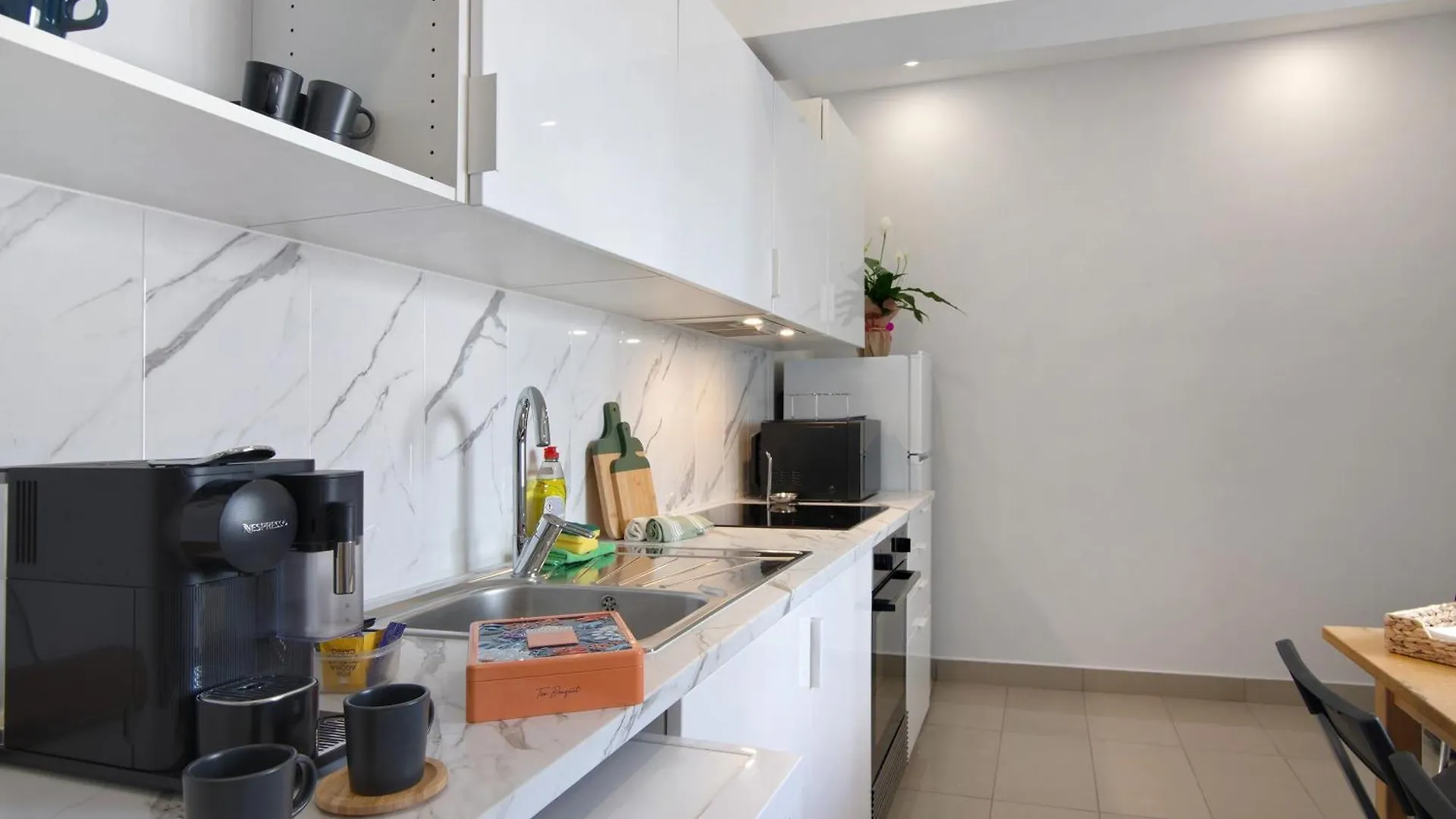 Skipper House Loule 0*,