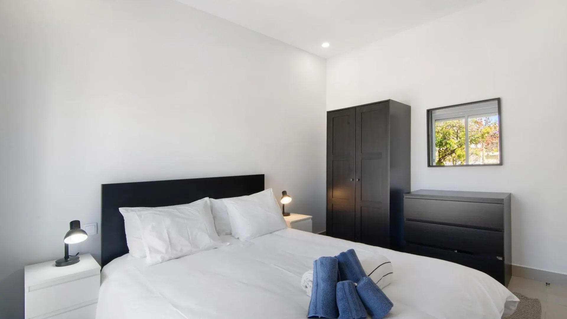 Skipper House Loule Apartment